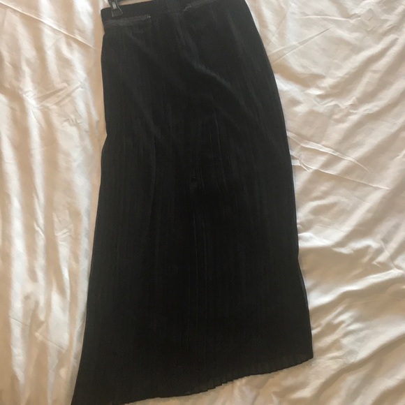Black Maxi Skirt NWOT - Picture 5 of 7